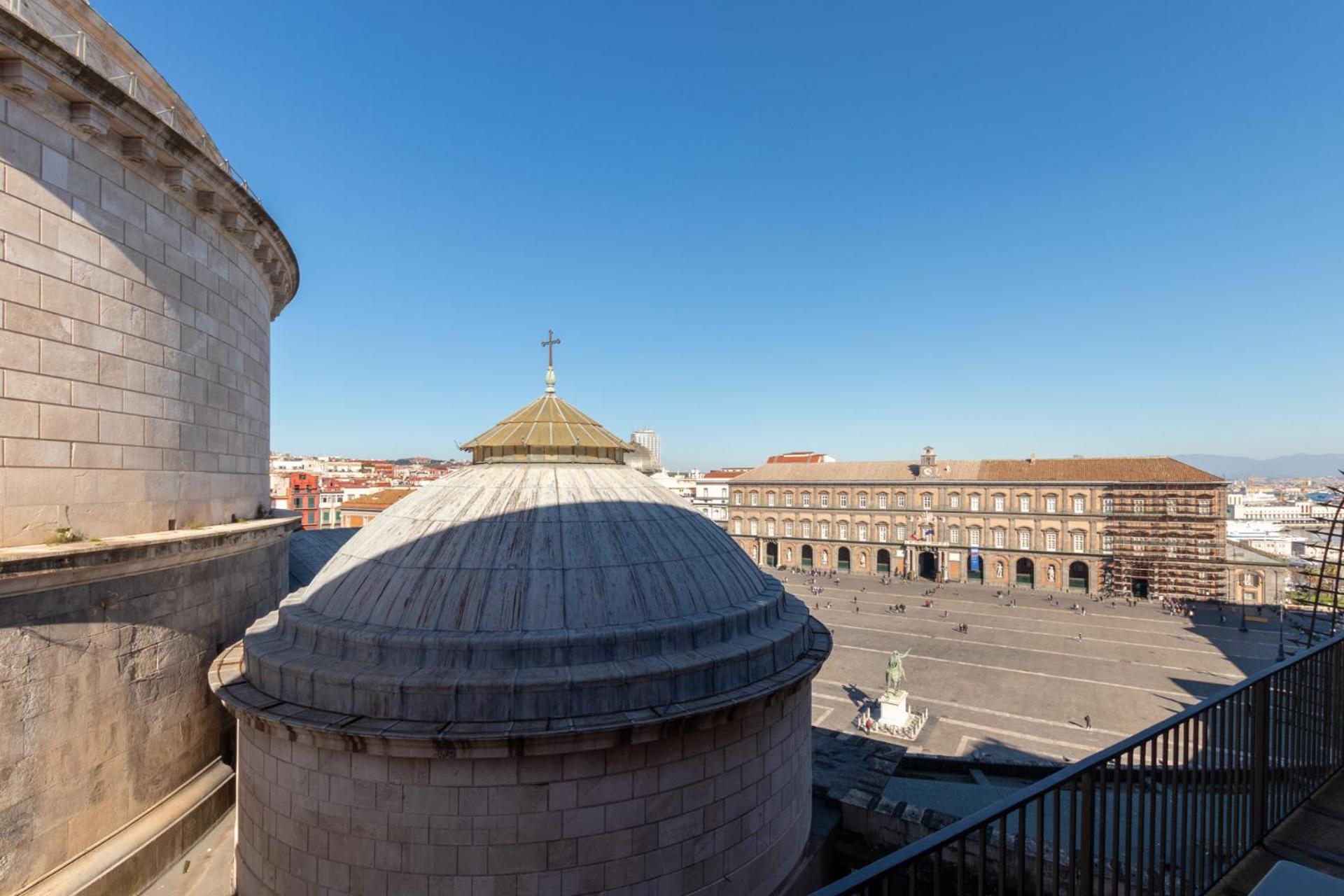 Cupola Reale * Naples